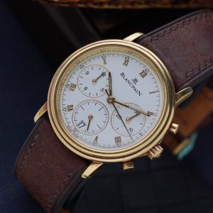 Vintage Roman Dial Watch
